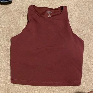 tight maroon work out tank